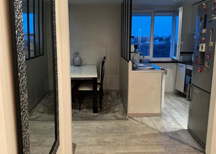 3p Cosy Vue شقة